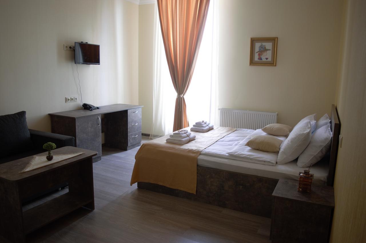 Hotel Nabadi Tbilisi Bagian luar foto