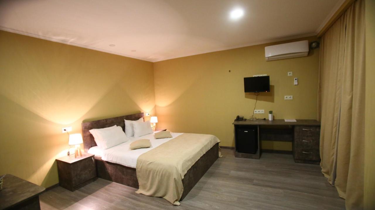 Hotel Nabadi Tbilisi Bagian luar foto