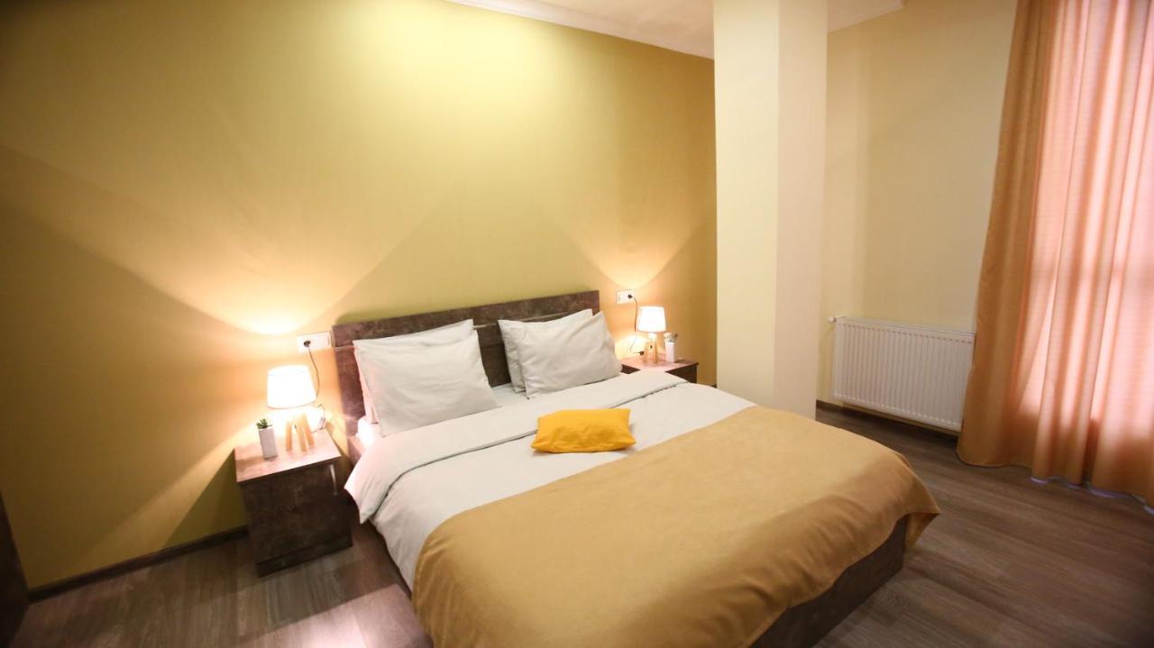 Hotel Nabadi Tbilisi Bagian luar foto