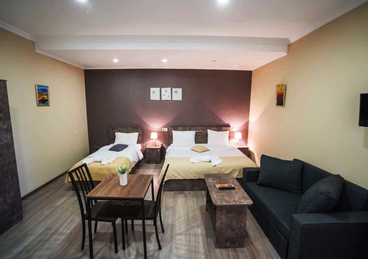 Hotel Nabadi Tbilisi Bagian luar foto