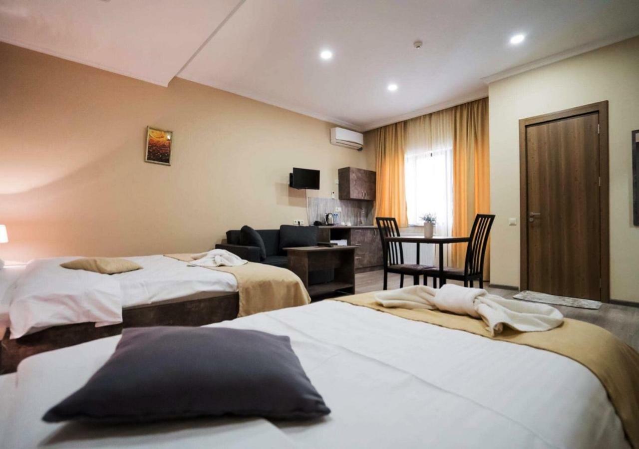 Hotel Nabadi Tbilisi Bagian luar foto